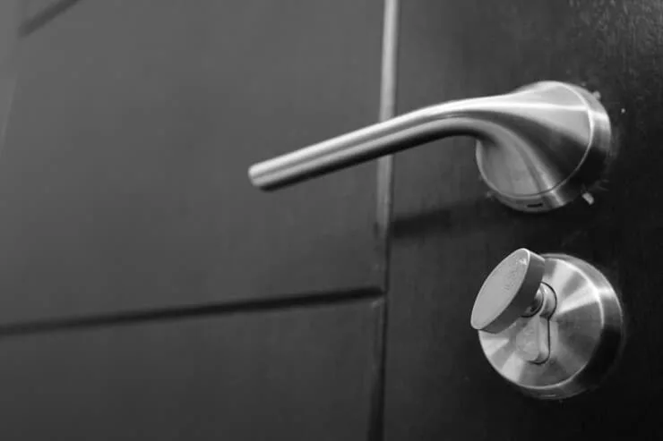 How to troubleshoot a smart lock?
